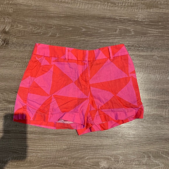 LOFT Pink Pattern Size 4 Riviera Short - Picture 2 of 5